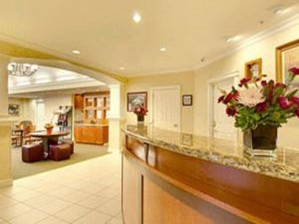 By Marriott At Carnegie Center Hotel Princeton