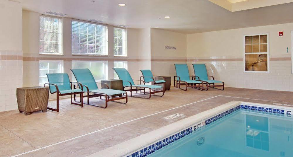 By Marriott At Carnegie Center Hotel 3*