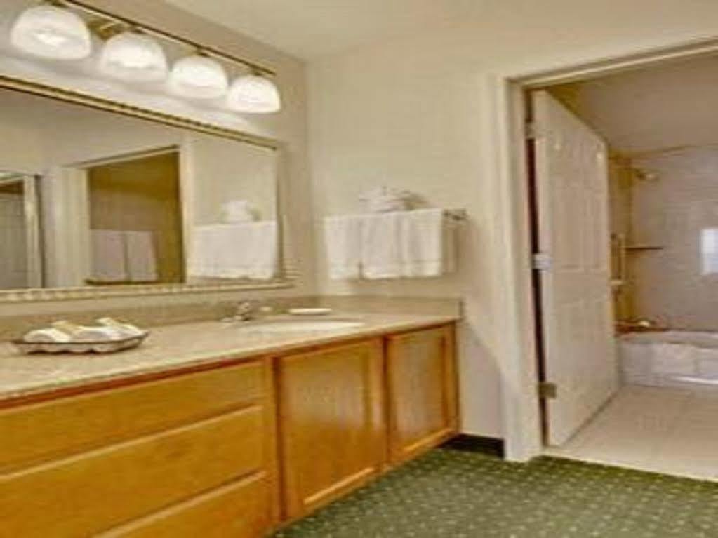 By Marriott At Carnegie Center Hotel